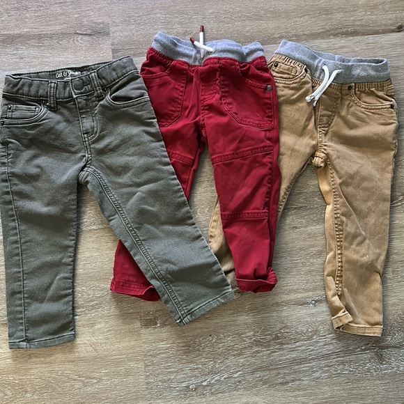 Jeans/pants bundle 2T - Picture 2 of 6